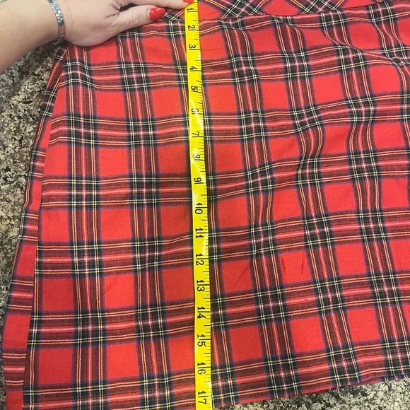 Plaid Red Women's Skirt - Picture 5 of 7